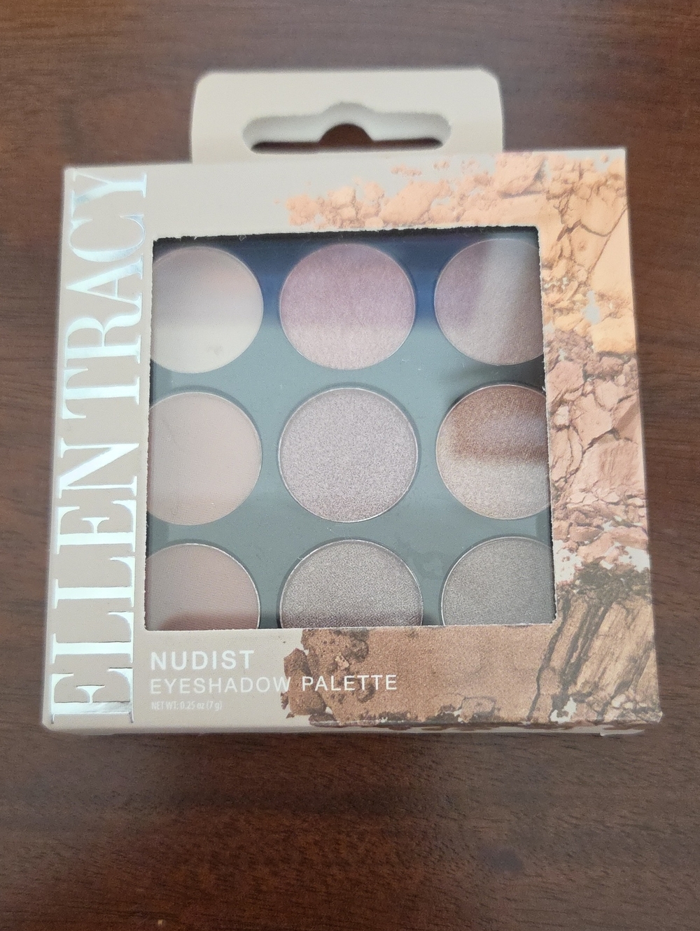 Ellen Tracy Nude Eyeshadow Palette — Warm Browns, Taupes & Soft Golds